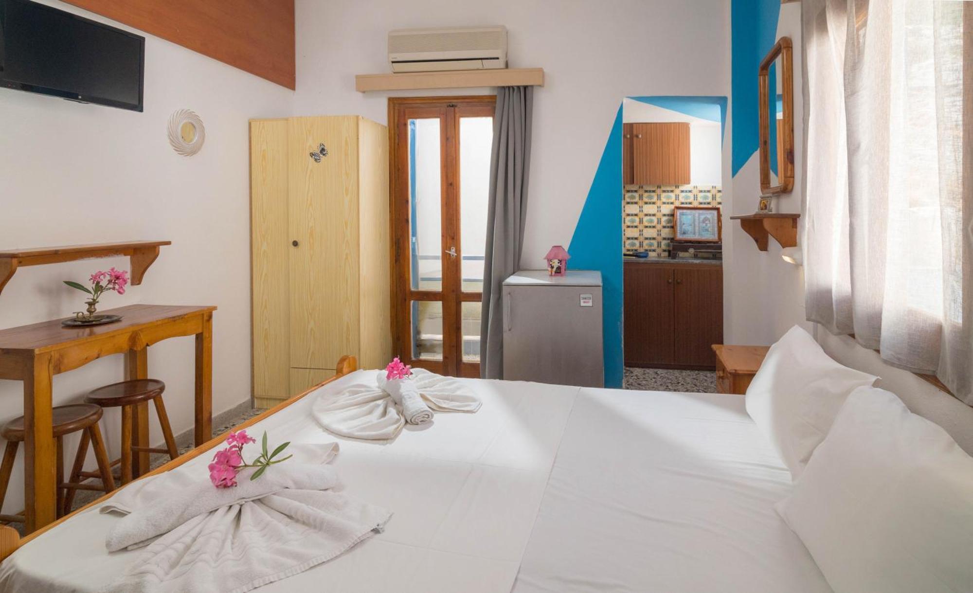 Minoa Sea Rooms Tsoutsouros  Ngoại thất bức ảnh